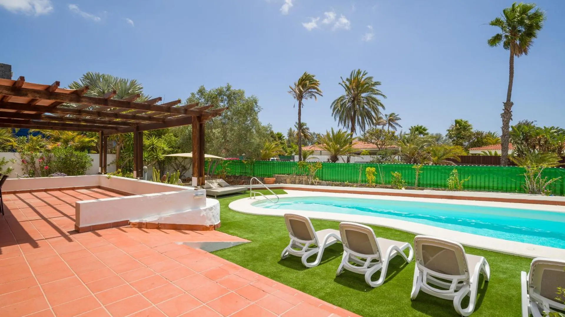 EXCLUSIVE VILLA GRAN CANARIA - HEATED POOL INCLUDED - Gran Canaria Stays Maspalomas  0*, Maspalomas (Gran Canaria)