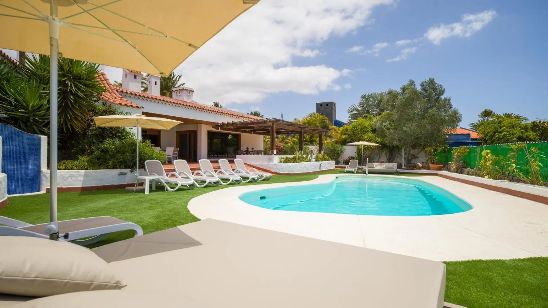 EXCLUSIVE VILLA GRAN CANARIA - HEATED POOL INCLUDED - Gran Canaria Stays Maspalomas  0*, Maspalomas (Gran Canaria) España